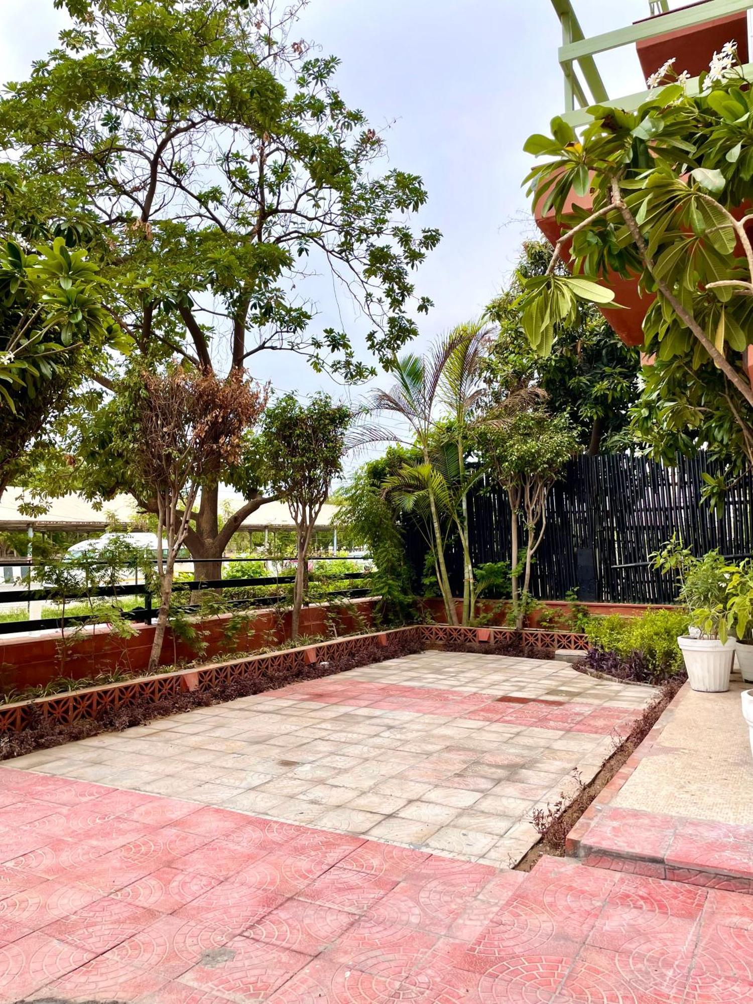 Firebrick Boutique Residences - Amethyst House Gurgaon Exterior photo