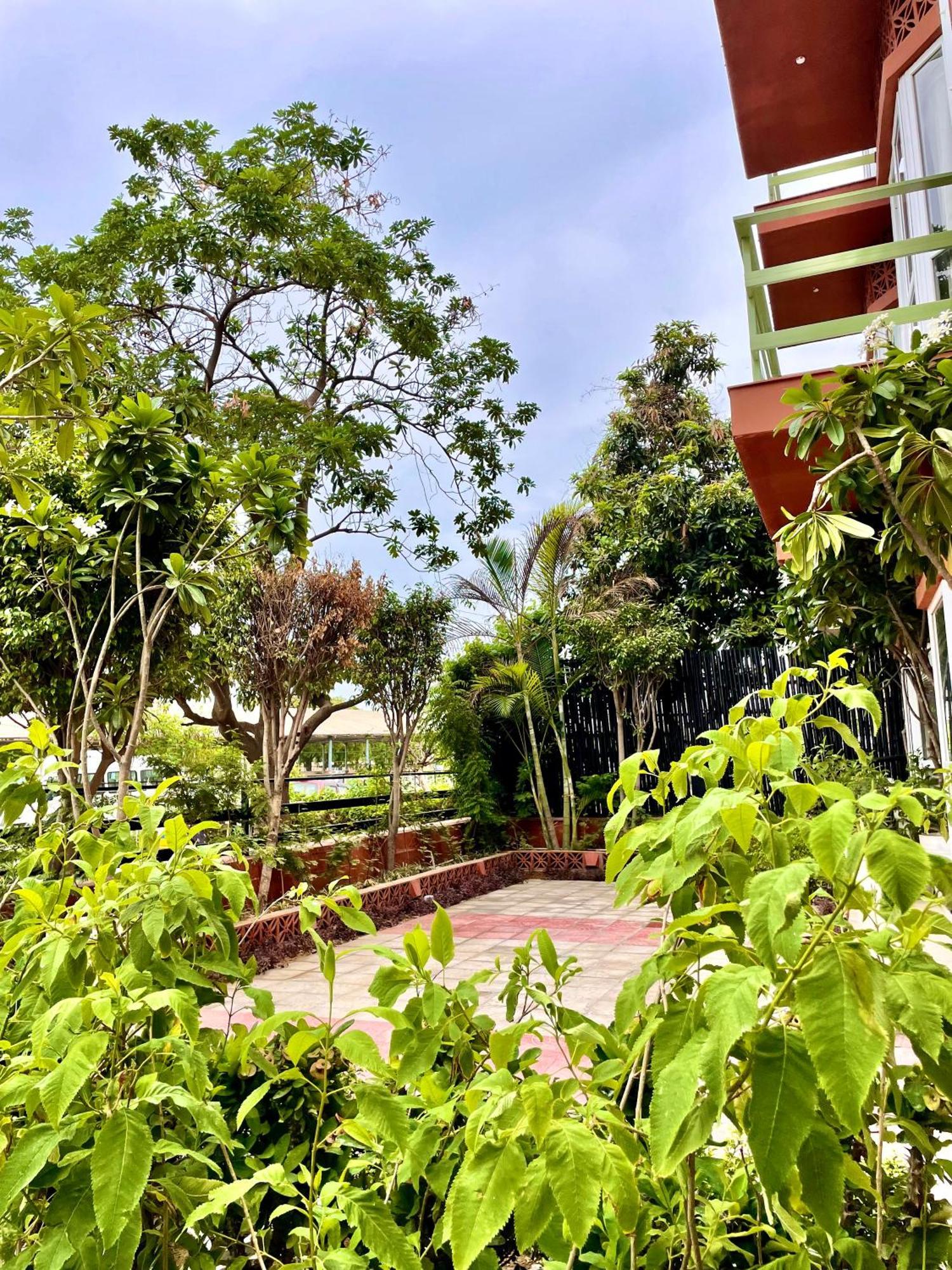 Firebrick Boutique Residences - Amethyst House Gurgaon Exterior photo