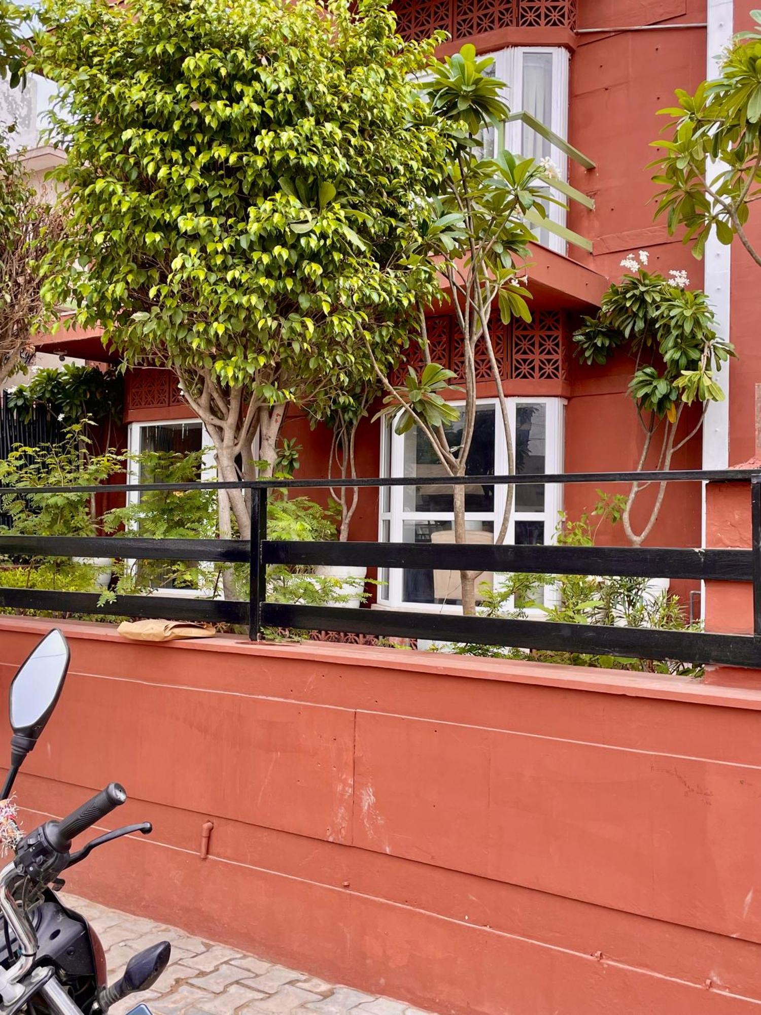 Firebrick Boutique Residences - Amethyst House Gurgaon Exterior photo