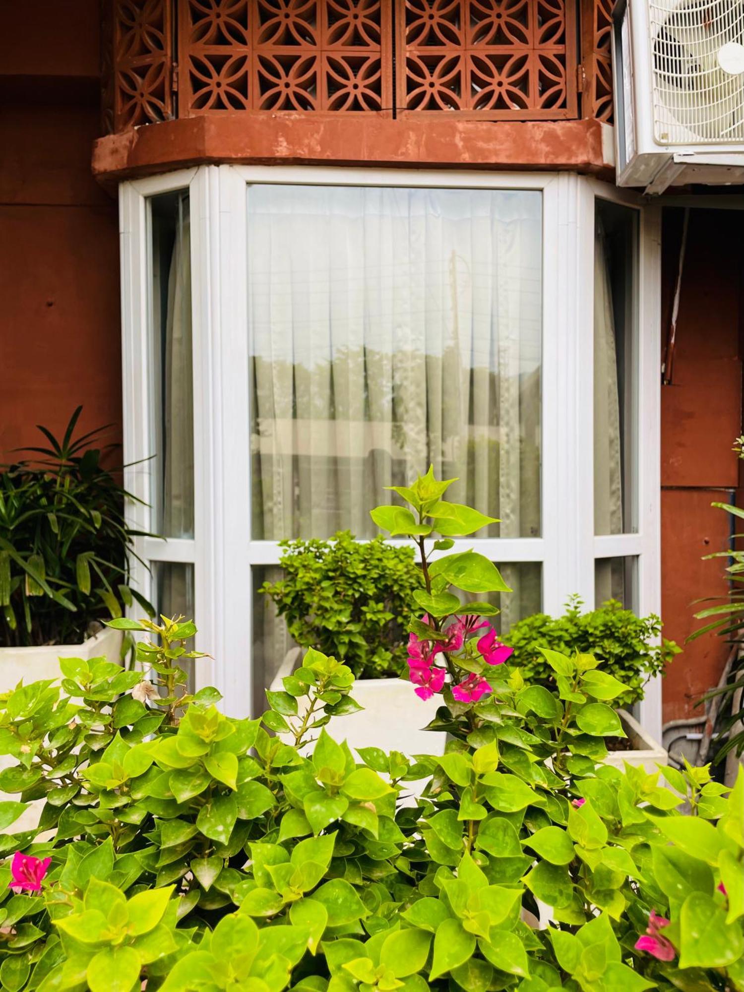 Firebrick Boutique Residences - Amethyst House Gurgaon Exterior photo